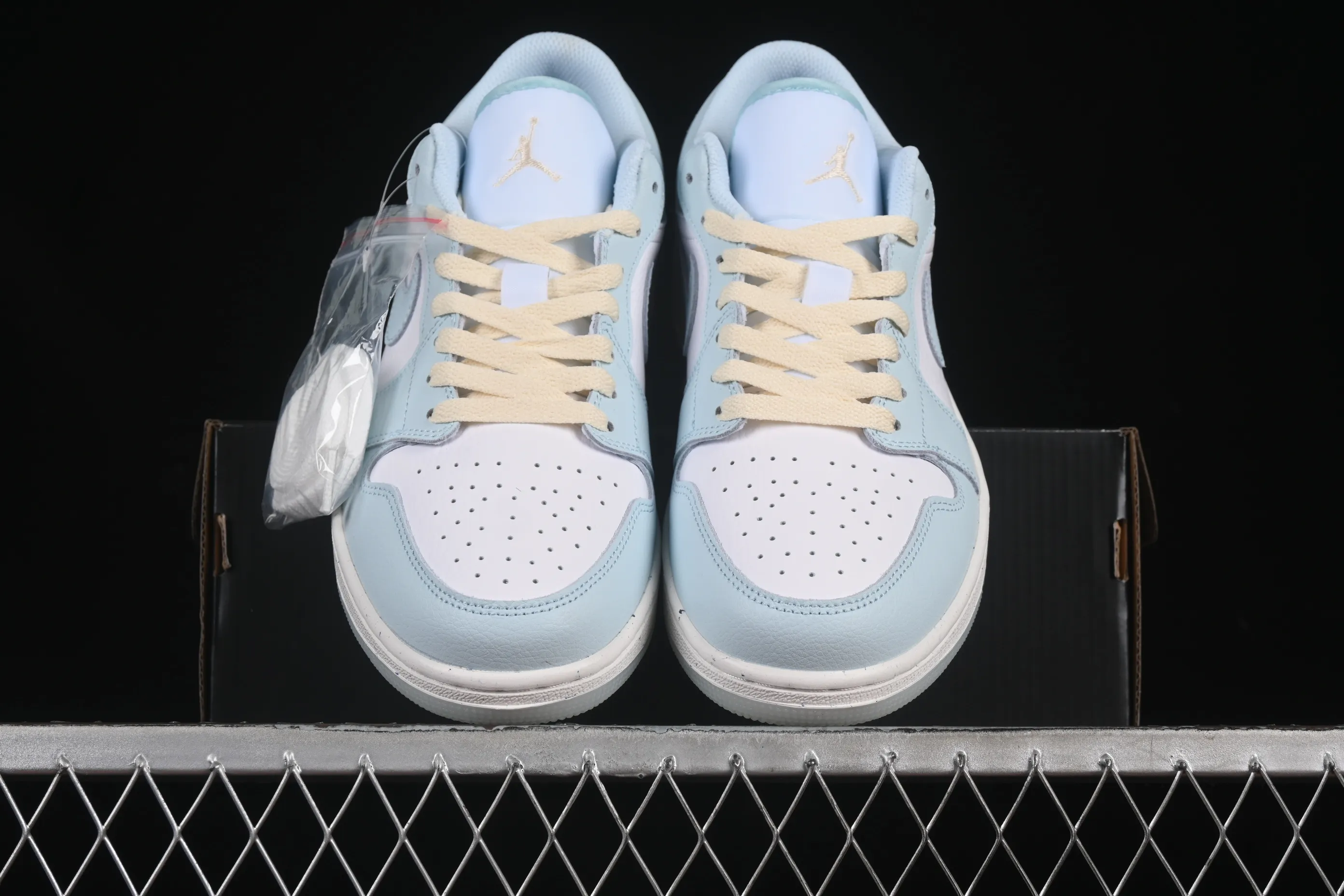 All categories Air Jordan Jordan series basketball shoes Air Jordan 1 Low Air Jordan 1 Low AJ1 Joe 1 mint blue low-top cultural and leisure sports sneakers HJ5999-400